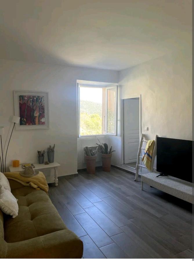 Appartement Vue Mer En Plein Centre De การ์แฌส ภายนอก รูปภาพ